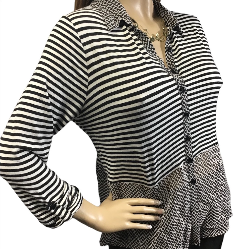 ROZ & ALI Black White Pattern Button Top Petite XL Roll Tab Cuffs Rayon Stretch